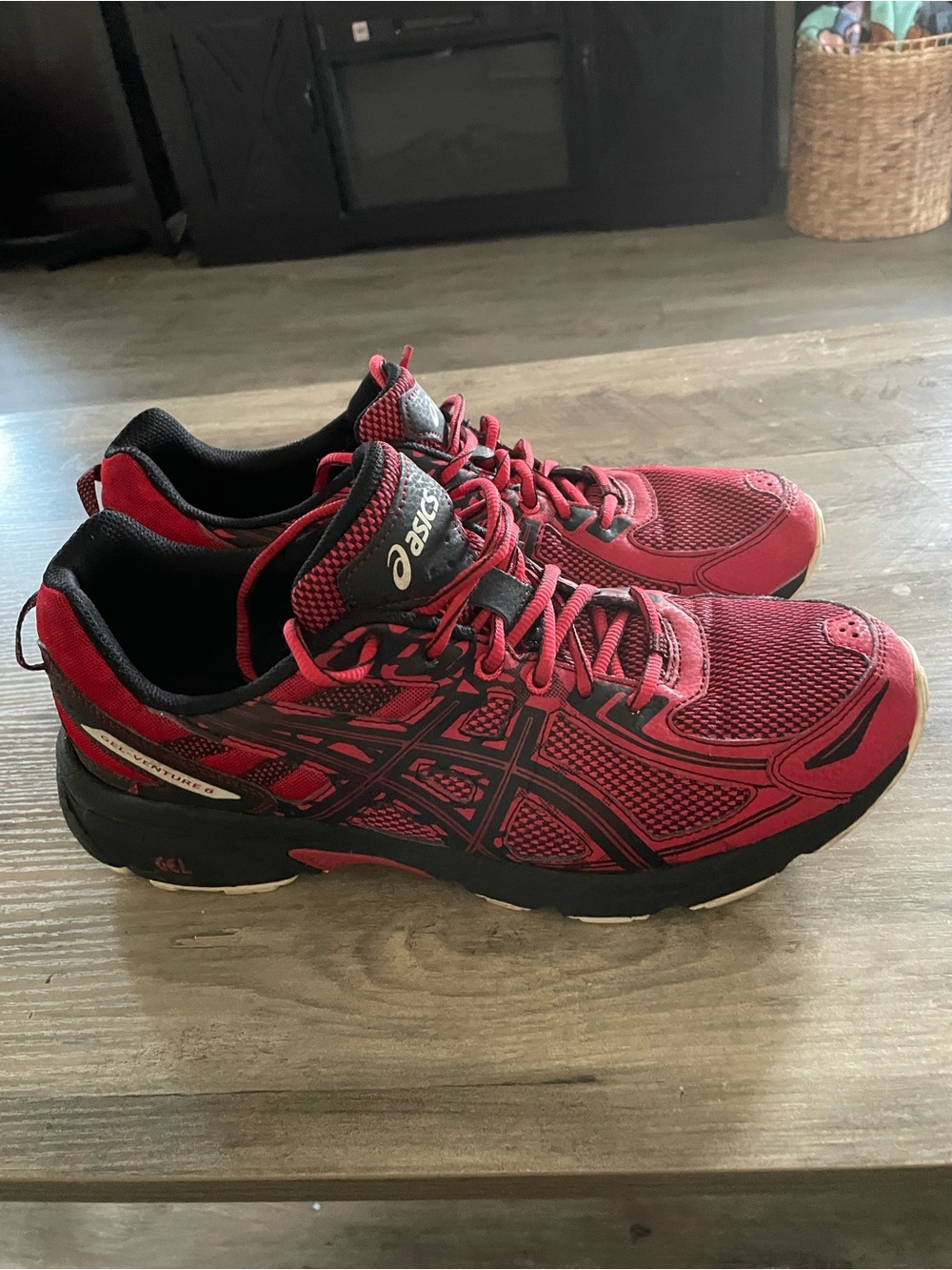Asics Venture Gel 6 LYCHEE Vibrant red mesh w black overlay Running sneakers M11